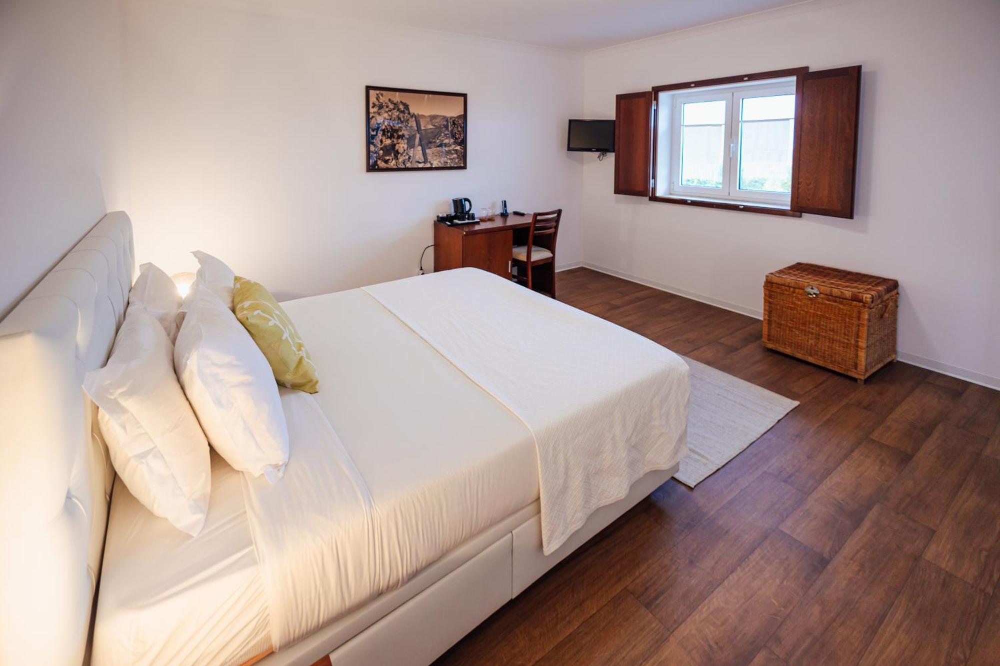 Quinta Da Barroca Douro Valley Armamar Room photo