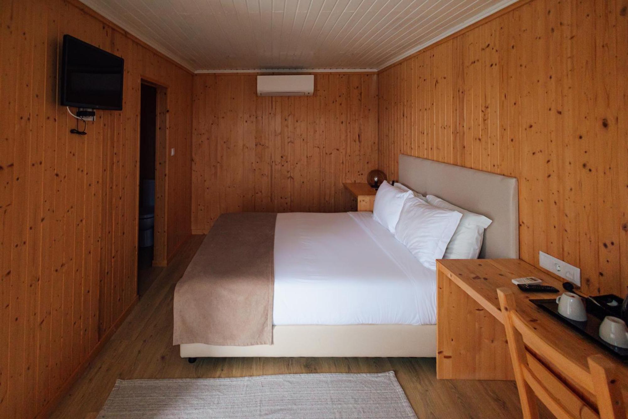 Quinta Da Barroca Douro Valley Armamar Room photo